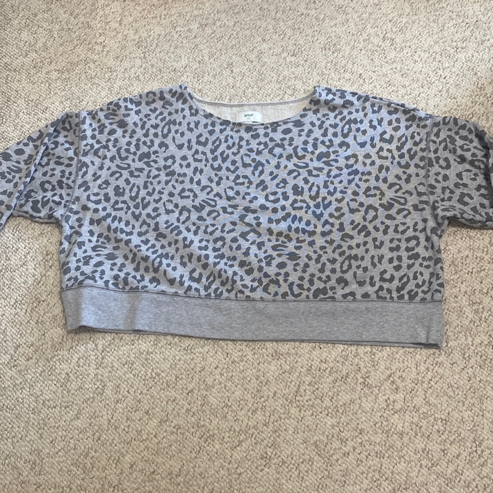 Aerie size small oversized cropped crewneck